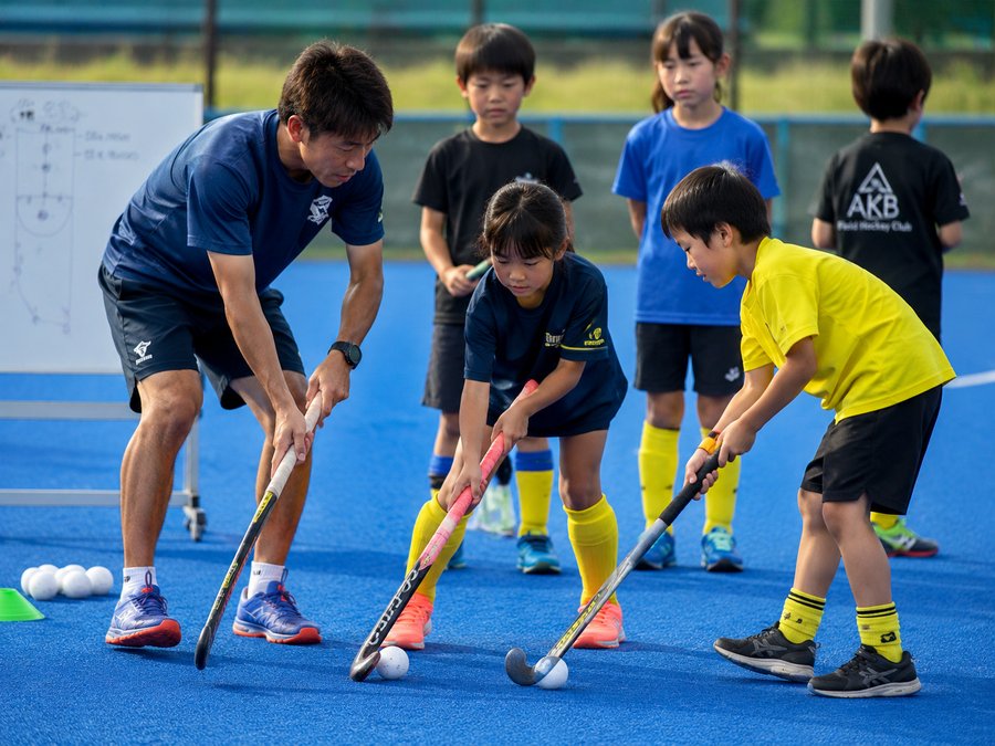 男子ホッケー準決勝シーン